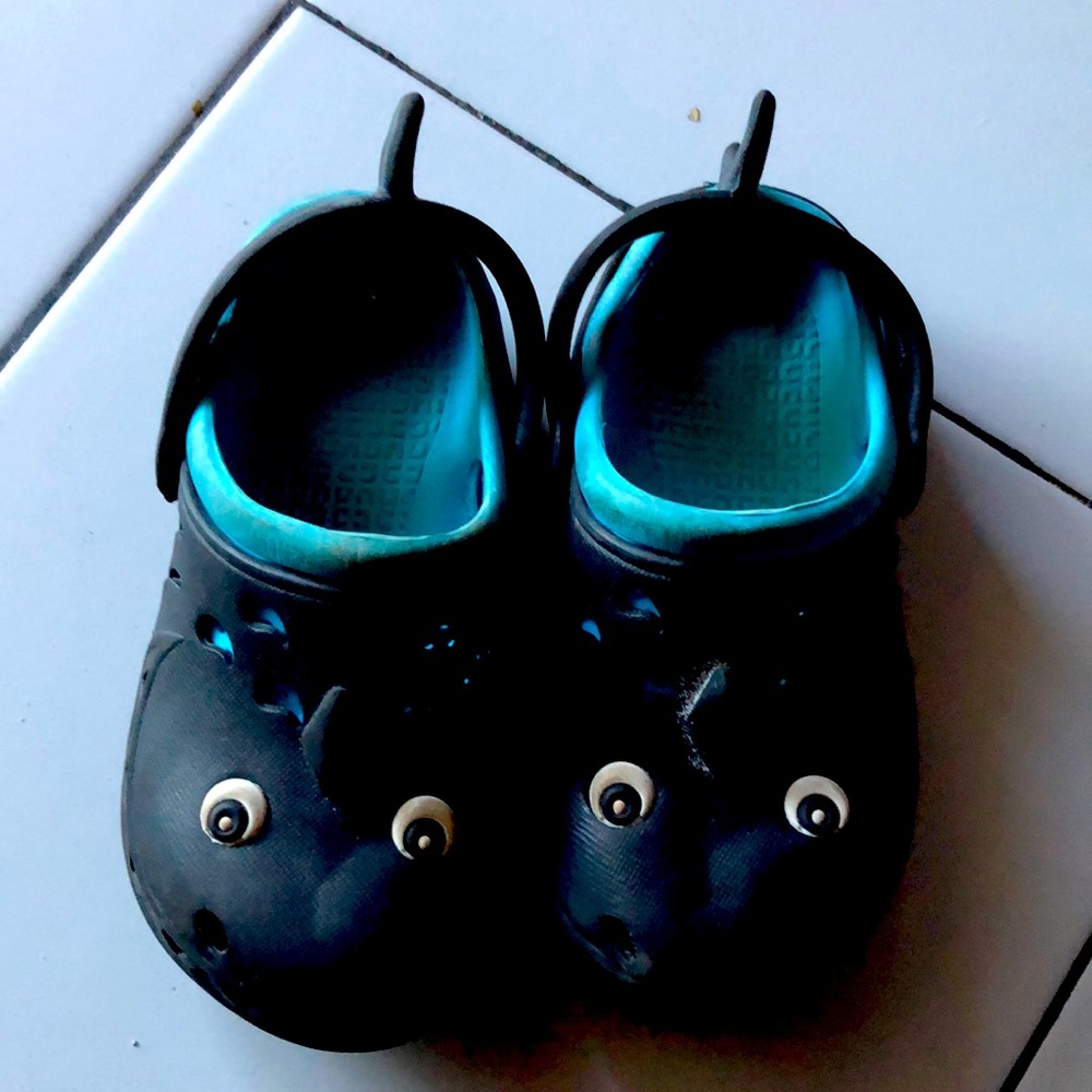 Shark shoes
